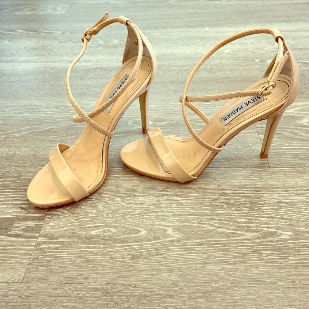Steve Madden Strappy heels
